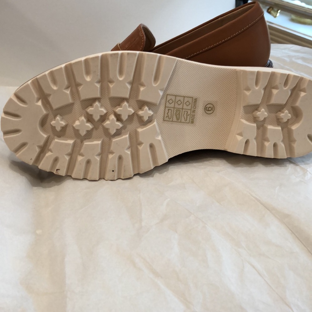 True Comfort form shoes. - Picture 3 of 3